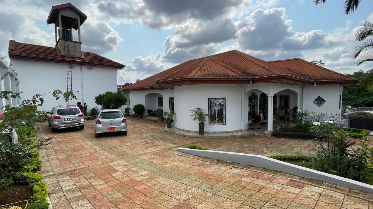 Peace Guest House Yaoundé Extérieur photo